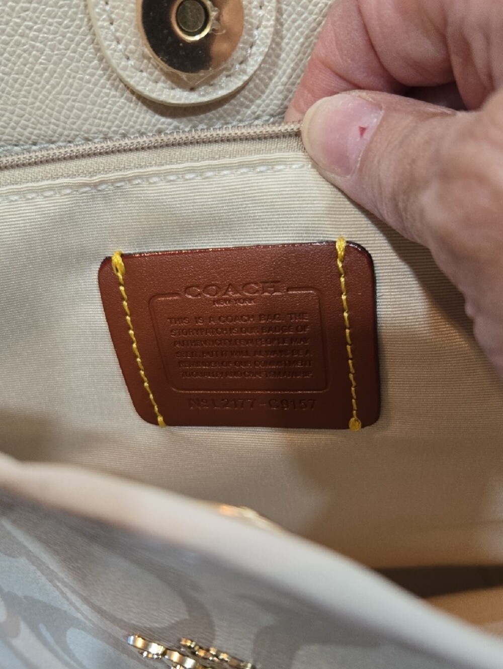 Coach Beige and Cream Signature Tote - Picture 4 of 6